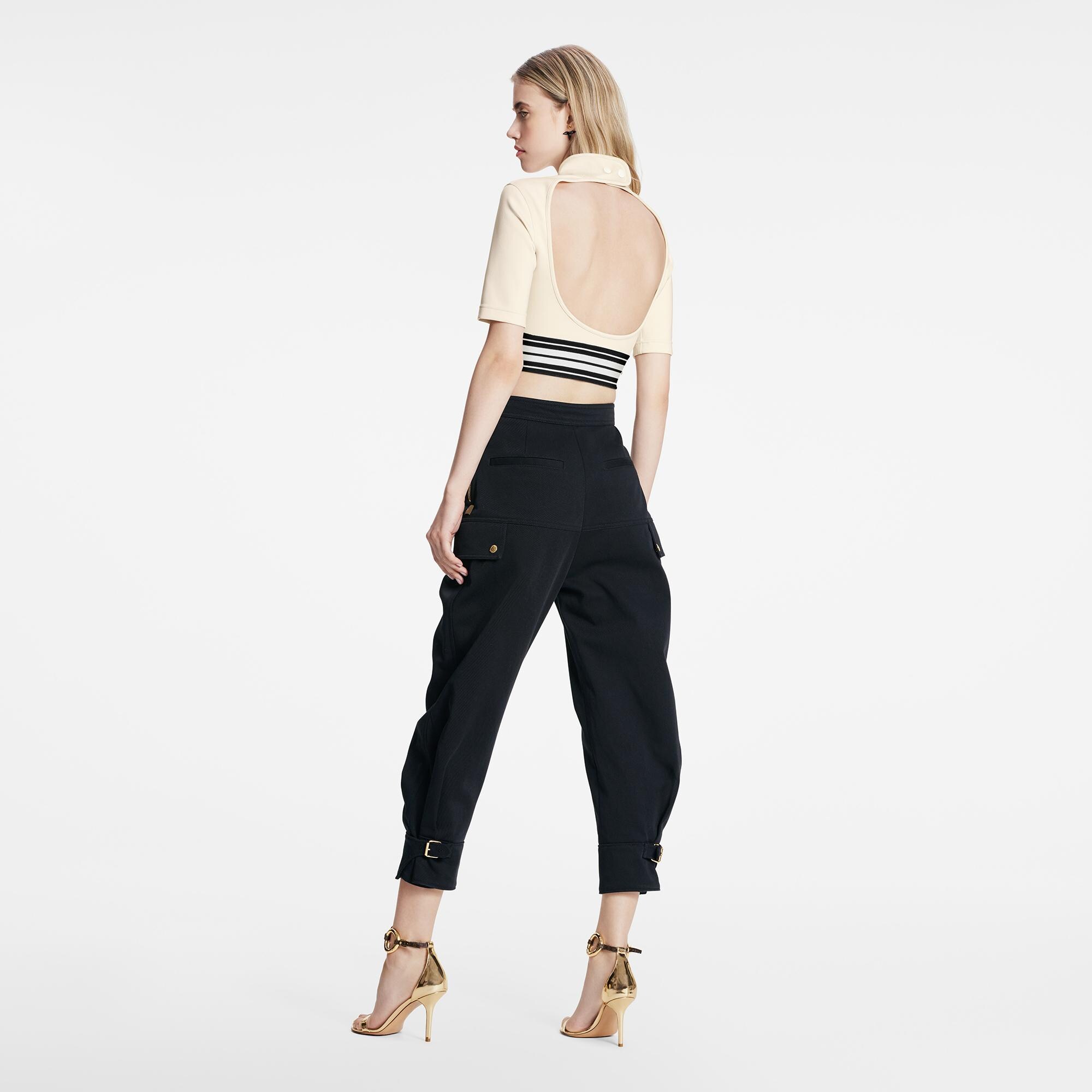 ルイヴィトン　Open Back Crop Top 美品 クロップドトップス ルイヴィトン Open Back Crop Top 美品 クロップドトップス